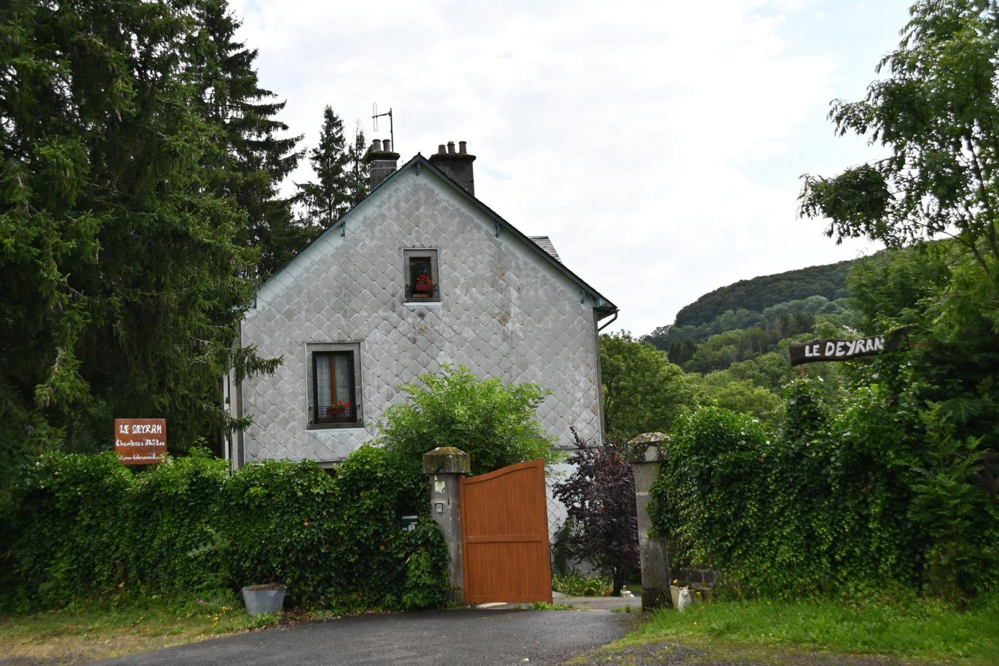 Bed and Breakfast Le Deyran Égliseneuve-dʼEntraigues Exterior foto